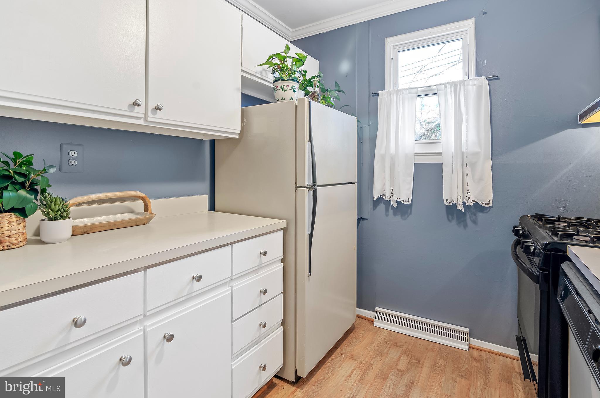 HIGHPOINTE CONDOMINIUM - Residential