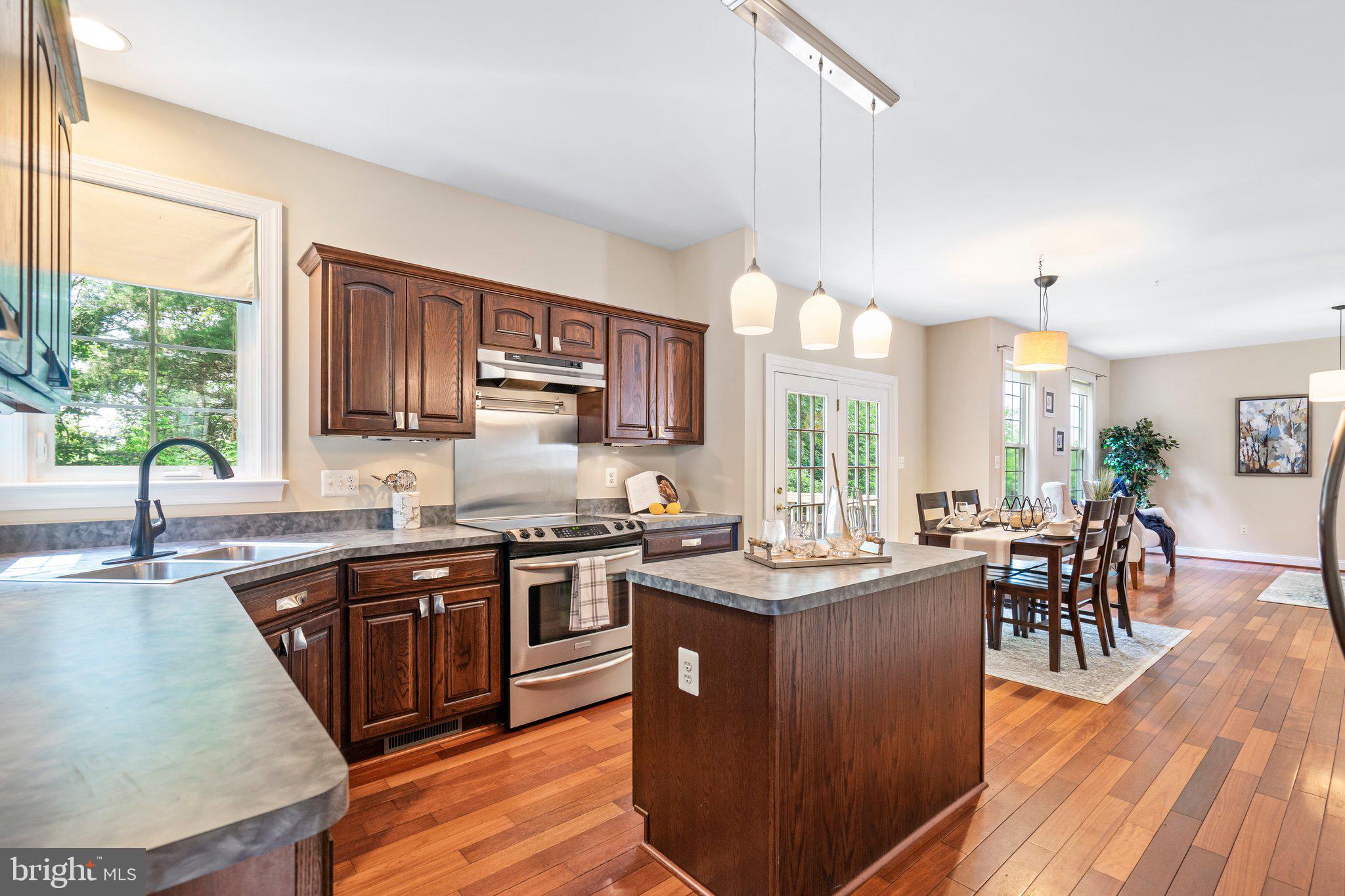 ACADEMY HILLS - Residential