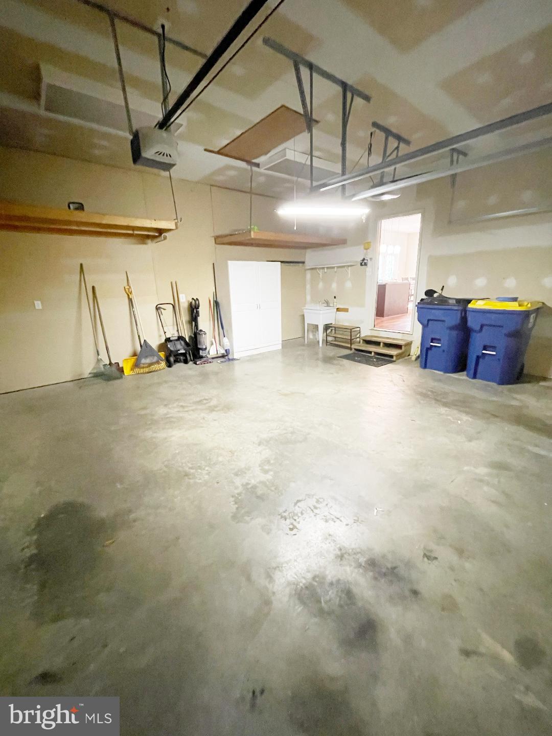 ACADEMY HILLS - Residential