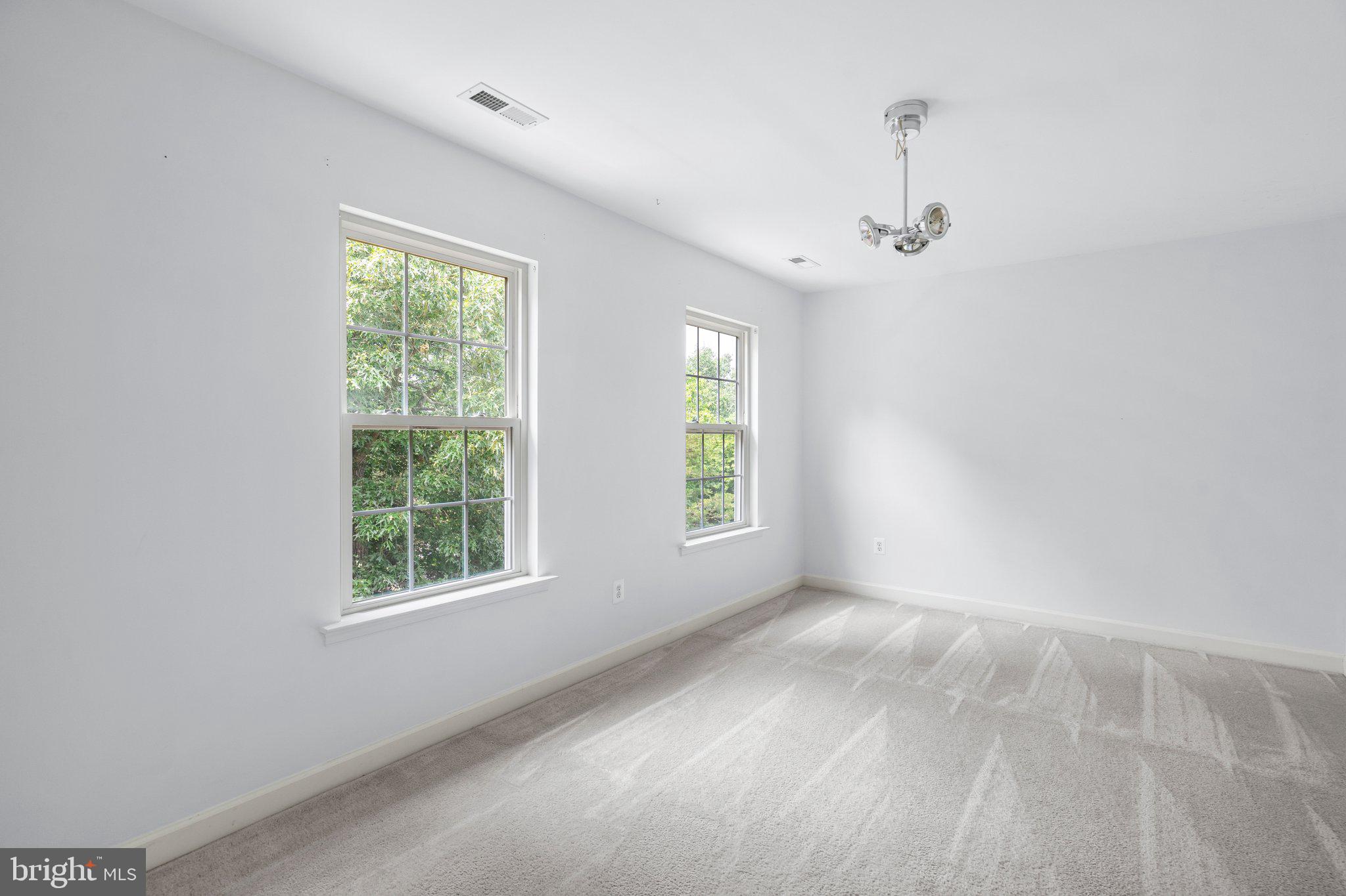 ACADEMY HILLS - Residential