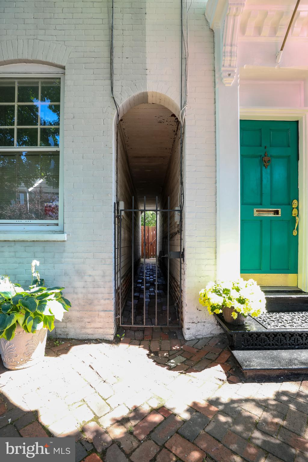 OLD TOWN ALEXANDRIA - Residential