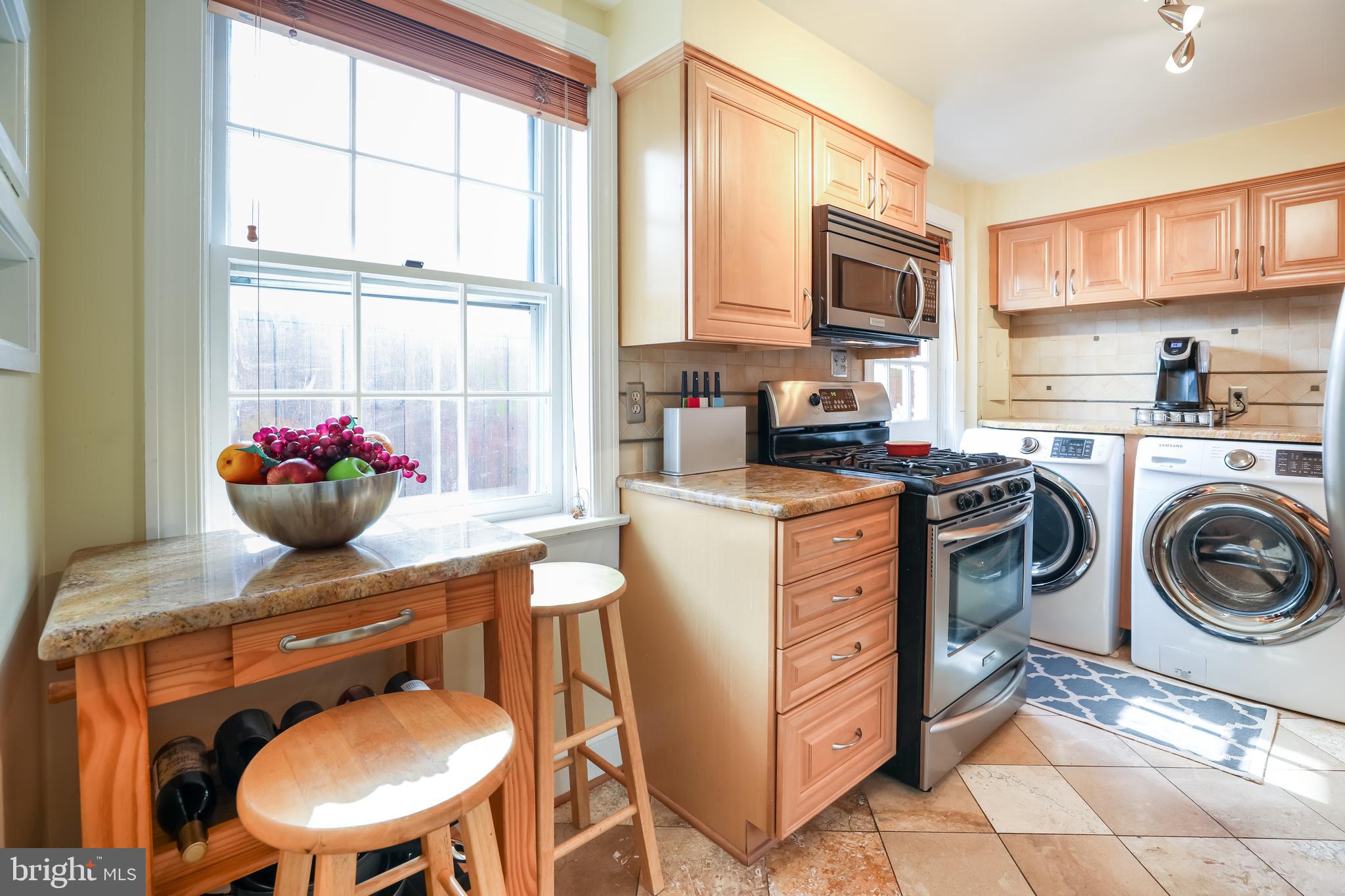 OLD TOWN ALEXANDRIA - Residential