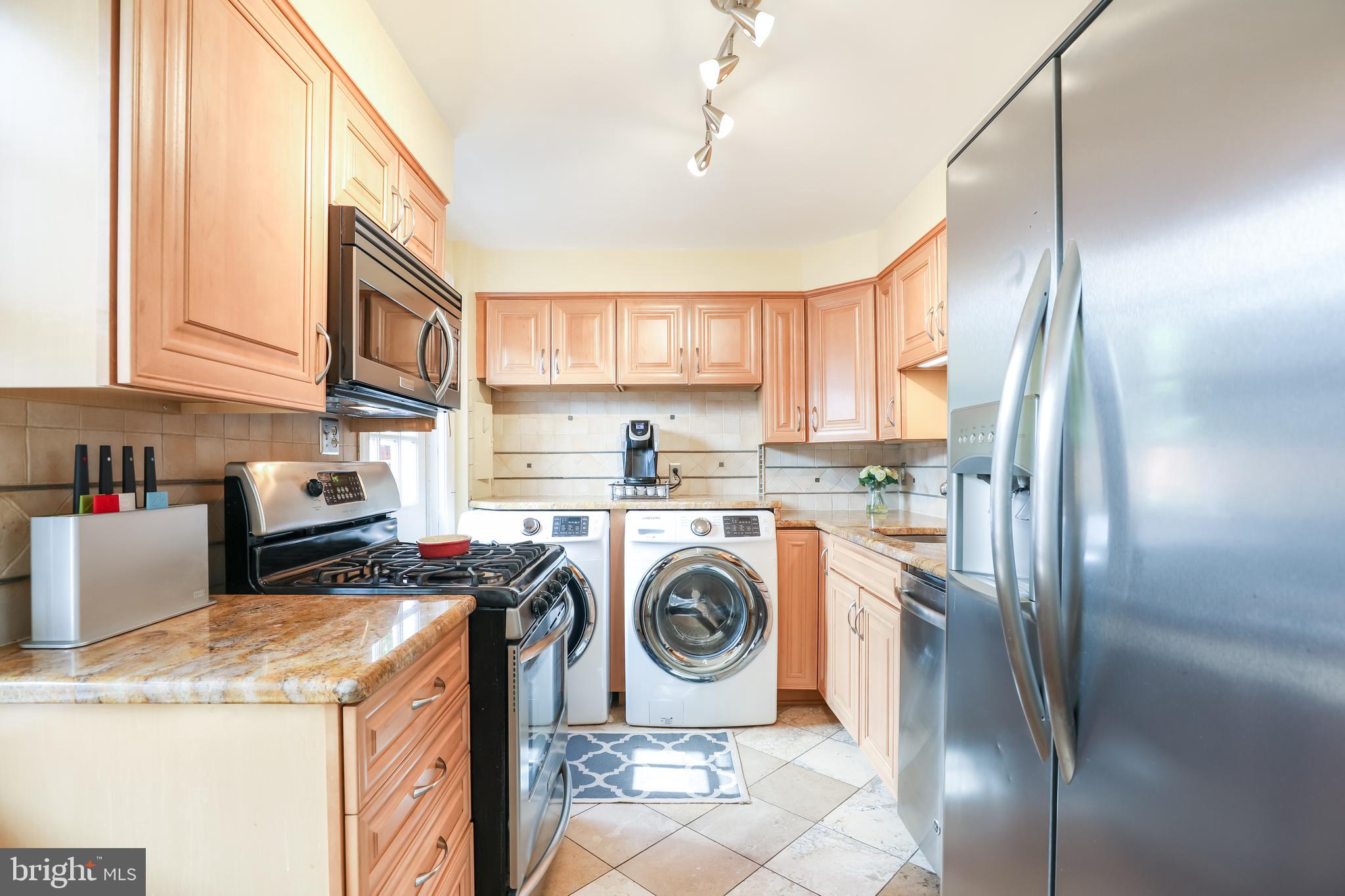 OLD TOWN ALEXANDRIA - Residential