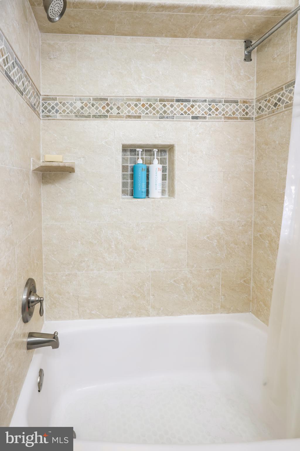 OLD TOWN ALEXANDRIA - Residential