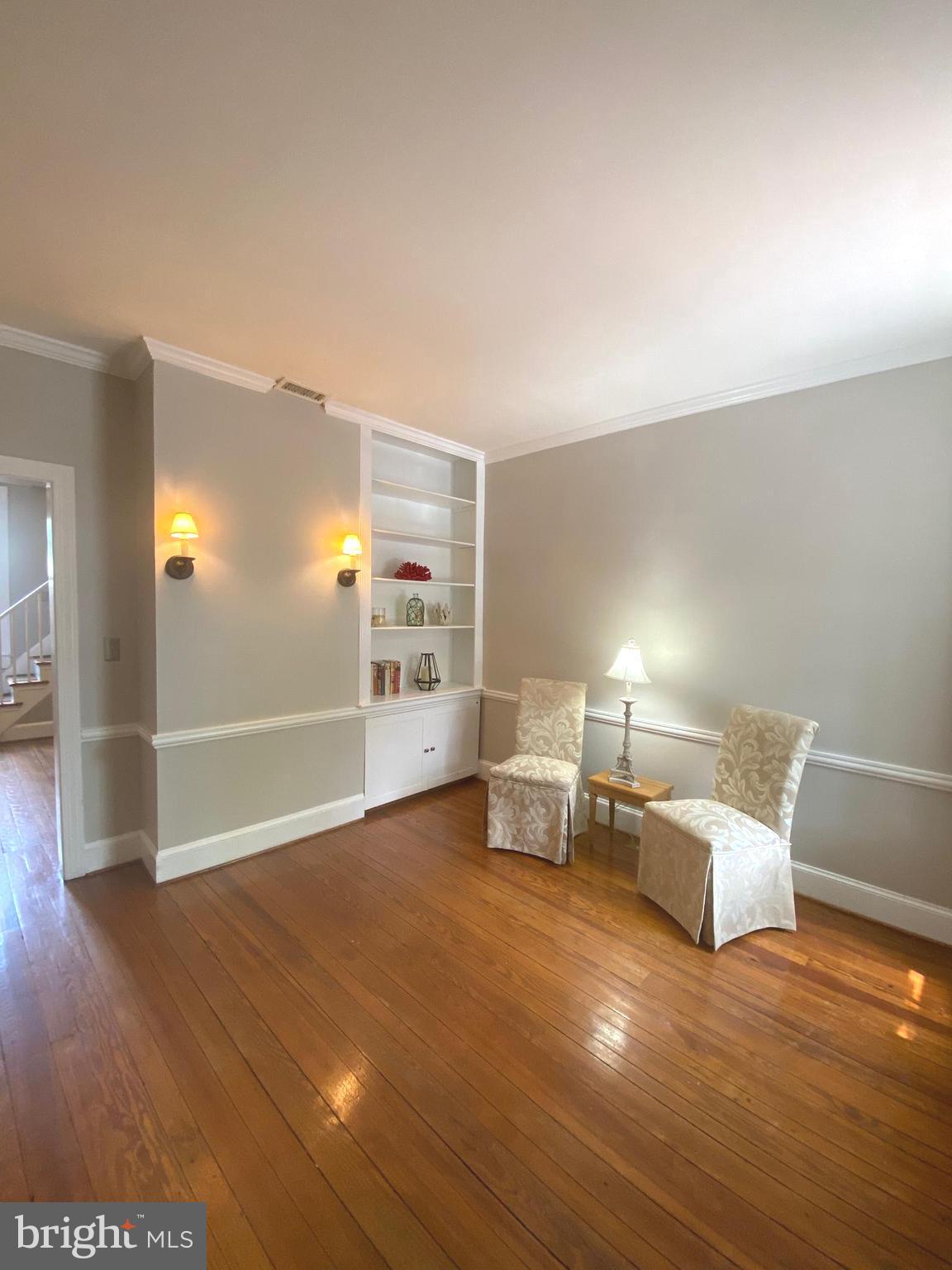 OLD TOWN ALEXANDRIA - Residential