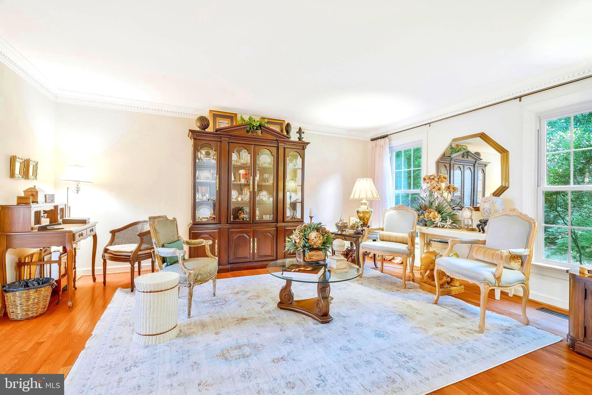 WAPLES MILL ESTATES - Residential