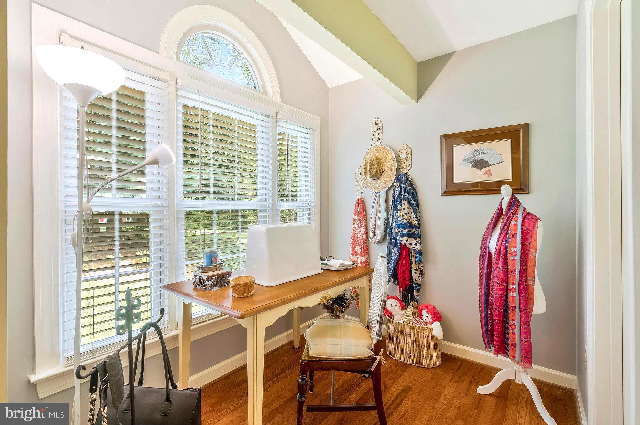 WAPLES MILL ESTATES - Residential