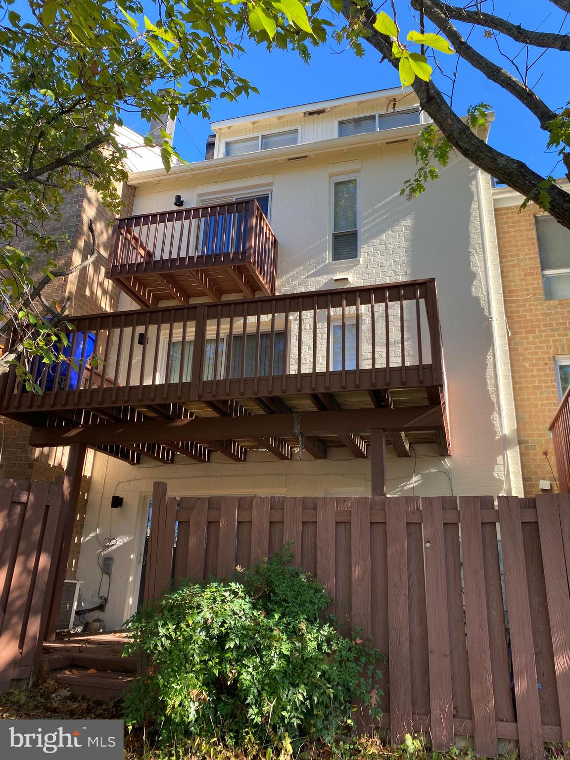 7258 DOCKSIDE LANE