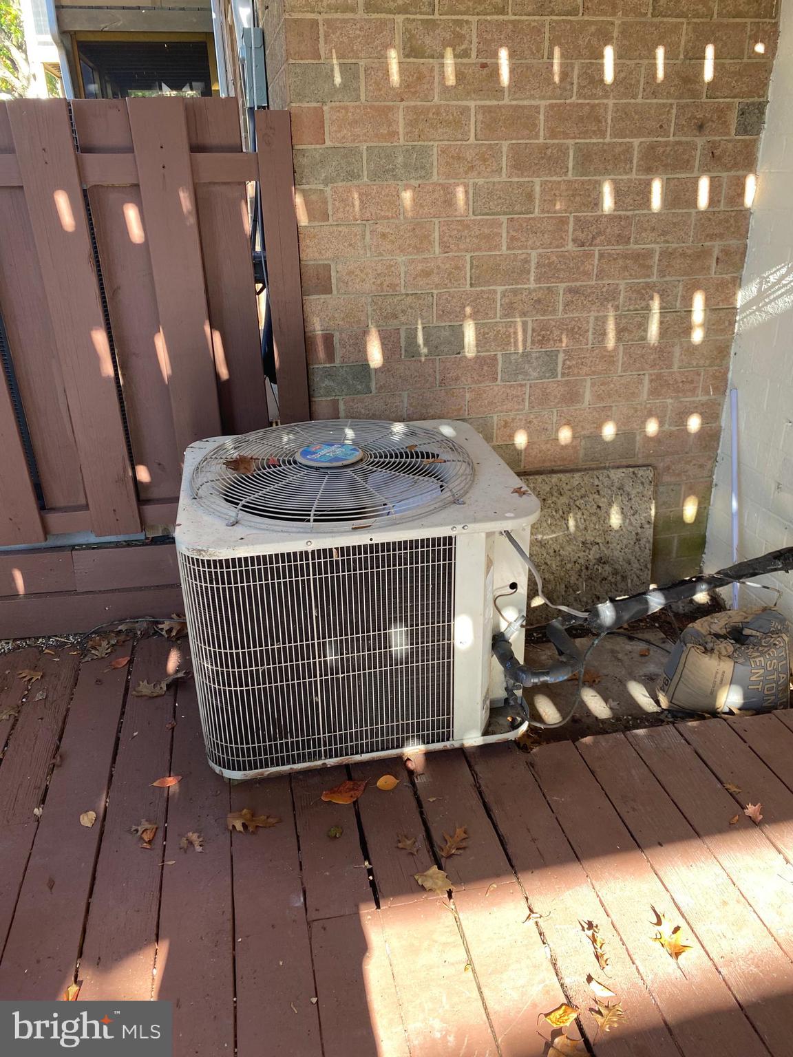 VILLAGE OF OWEN BROWN - Residential