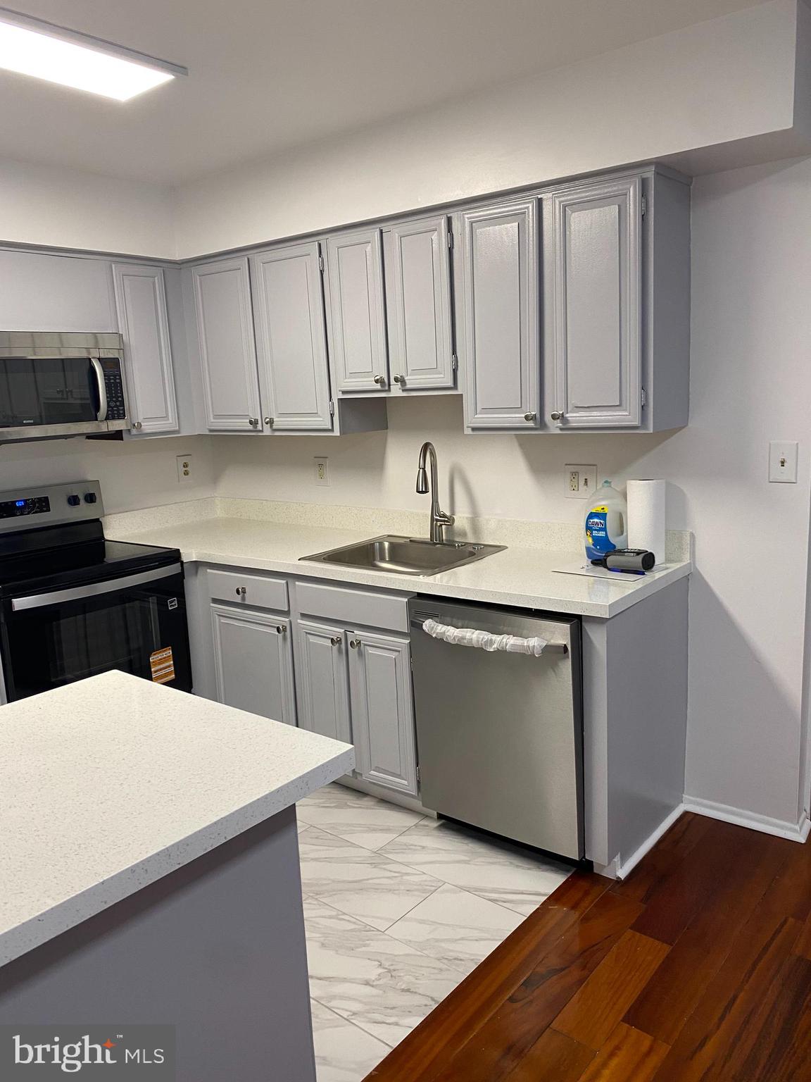 VILLAGE OF OWEN BROWN - Residential