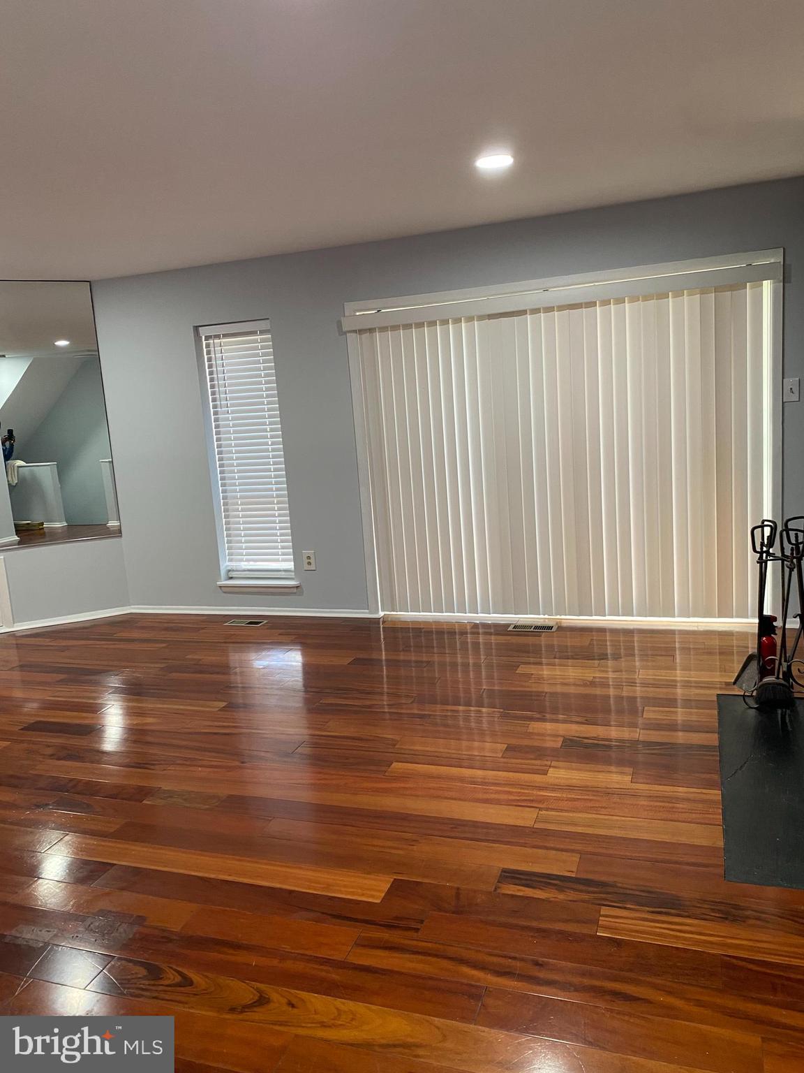 7258 DOCKSIDE LANE