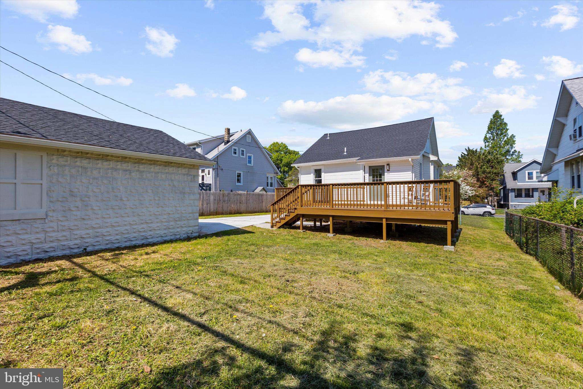 LAURAVILLE HISTORIC DISTRICT - Residential