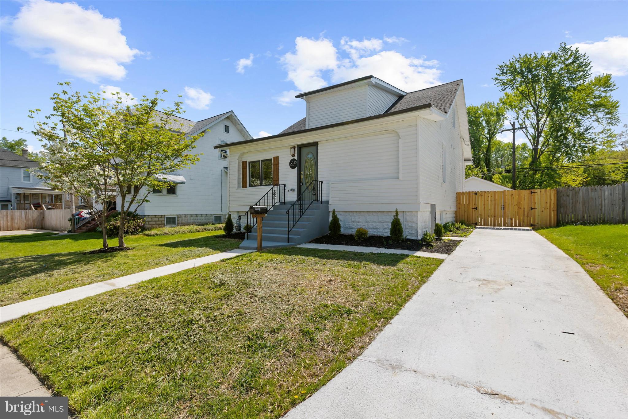 LAURAVILLE HISTORIC DISTRICT - Residential