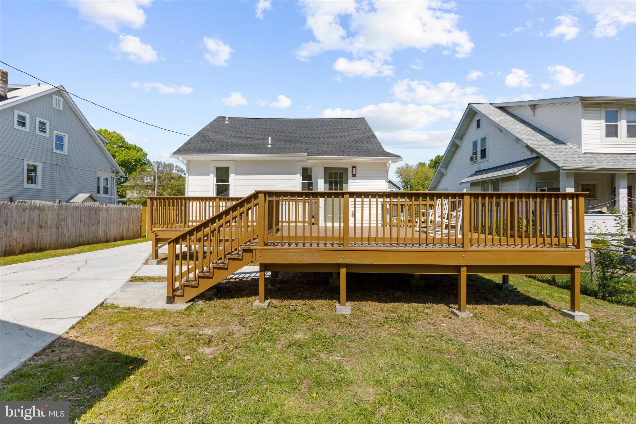 LAURAVILLE HISTORIC DISTRICT - Residential