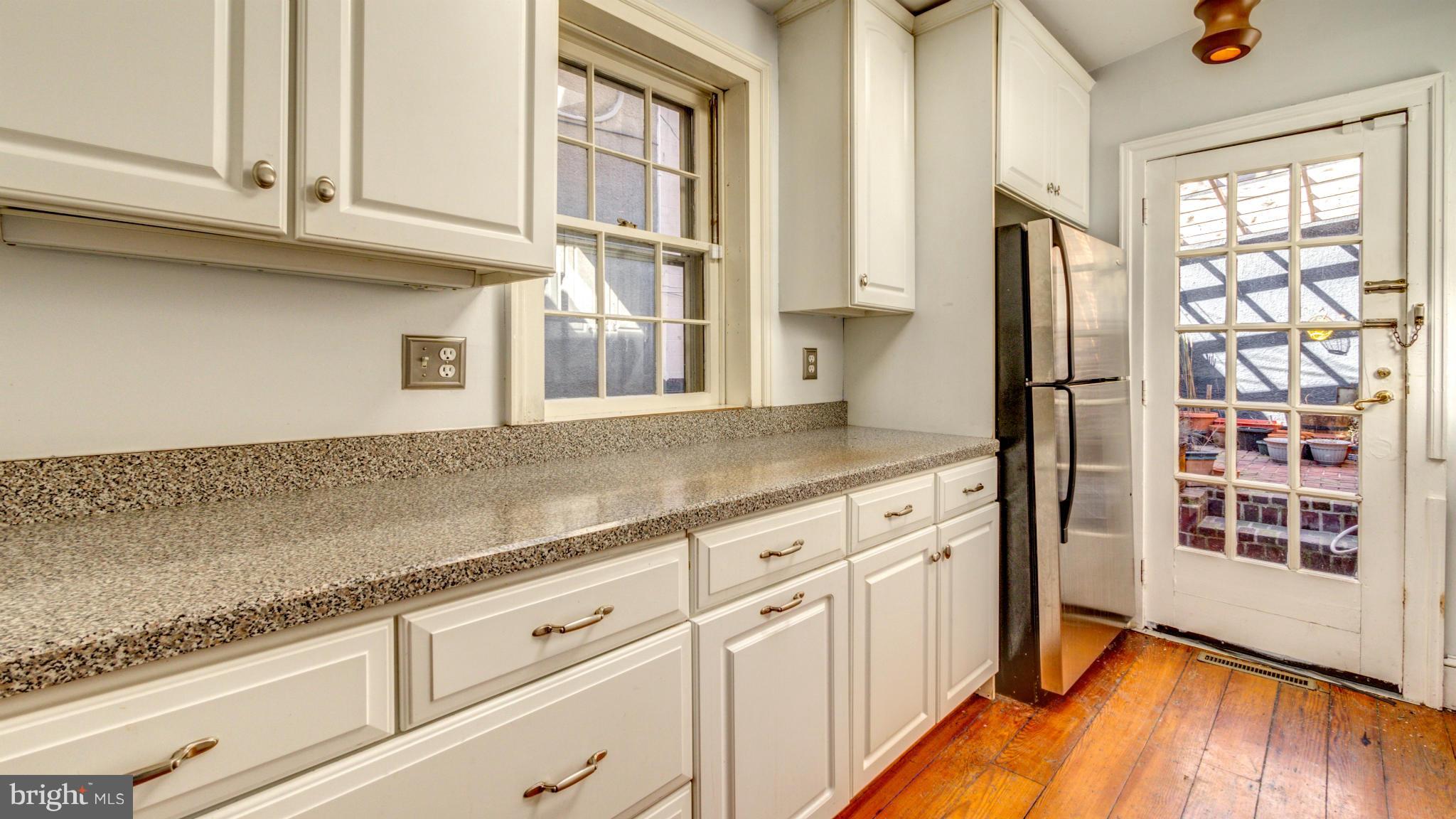 FEDERAL HILL HISTORIC DISTRICT - Residential Lease