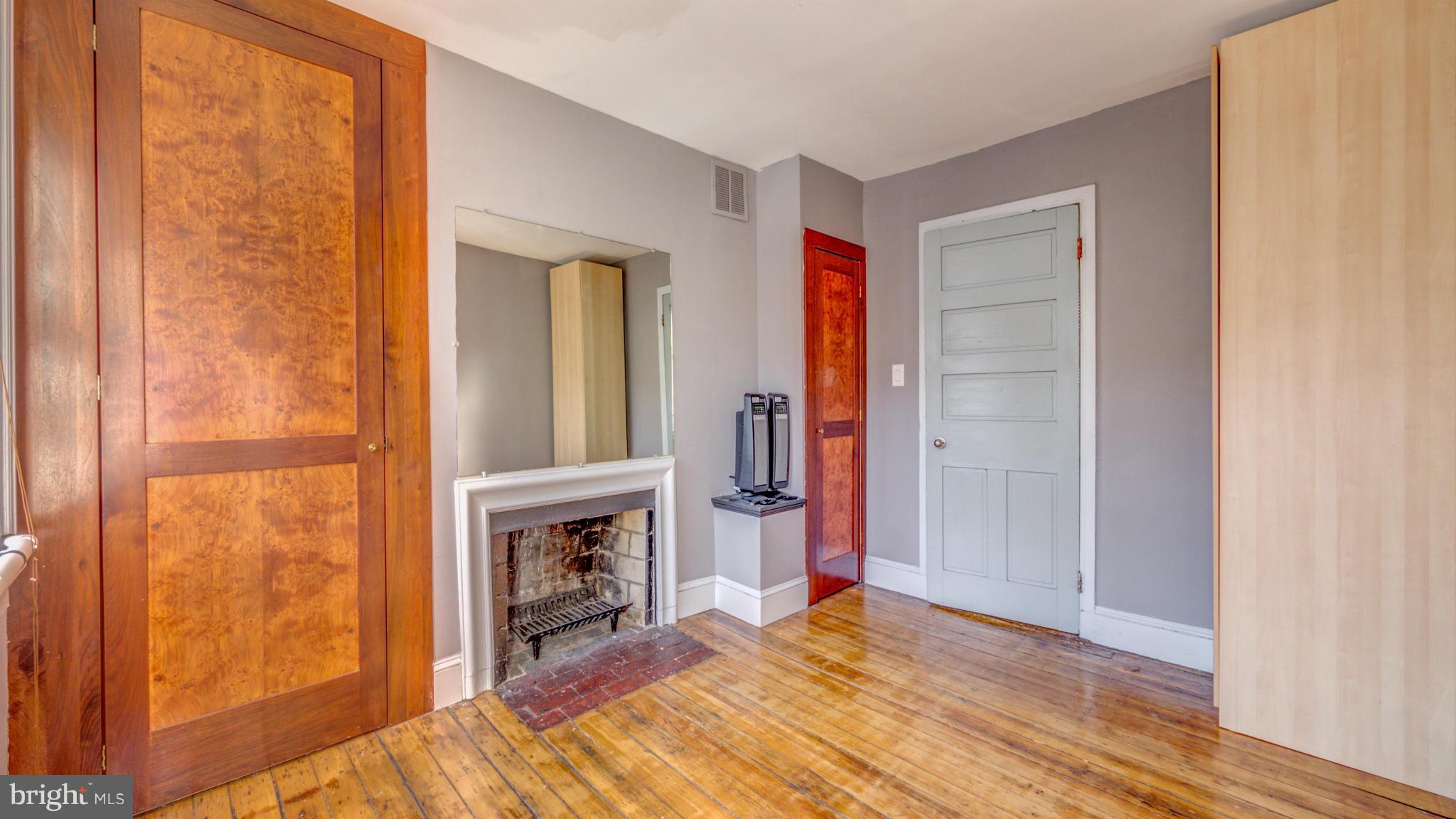 FEDERAL HILL HISTORIC DISTRICT - Residential Lease