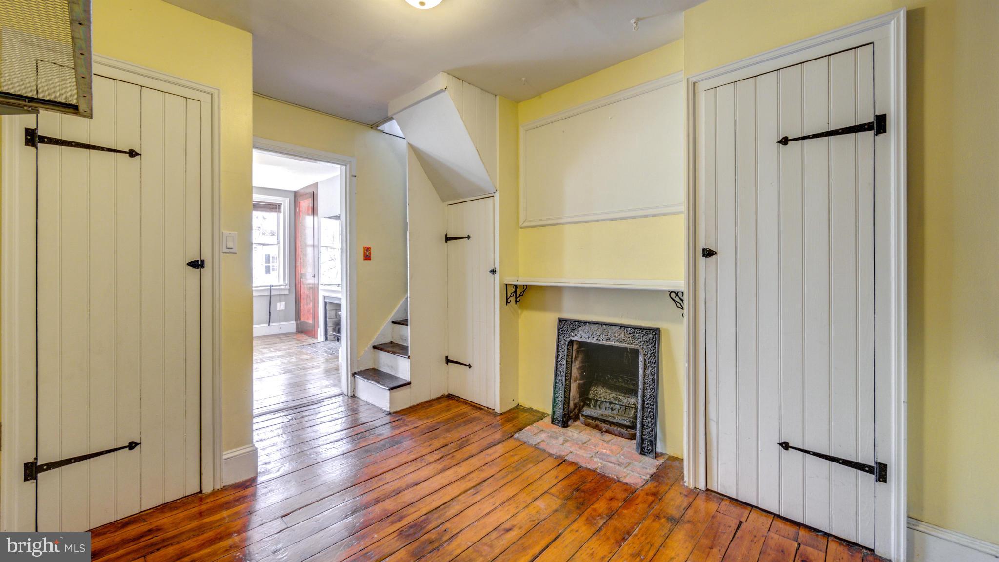 FEDERAL HILL HISTORIC DISTRICT - Residential Lease