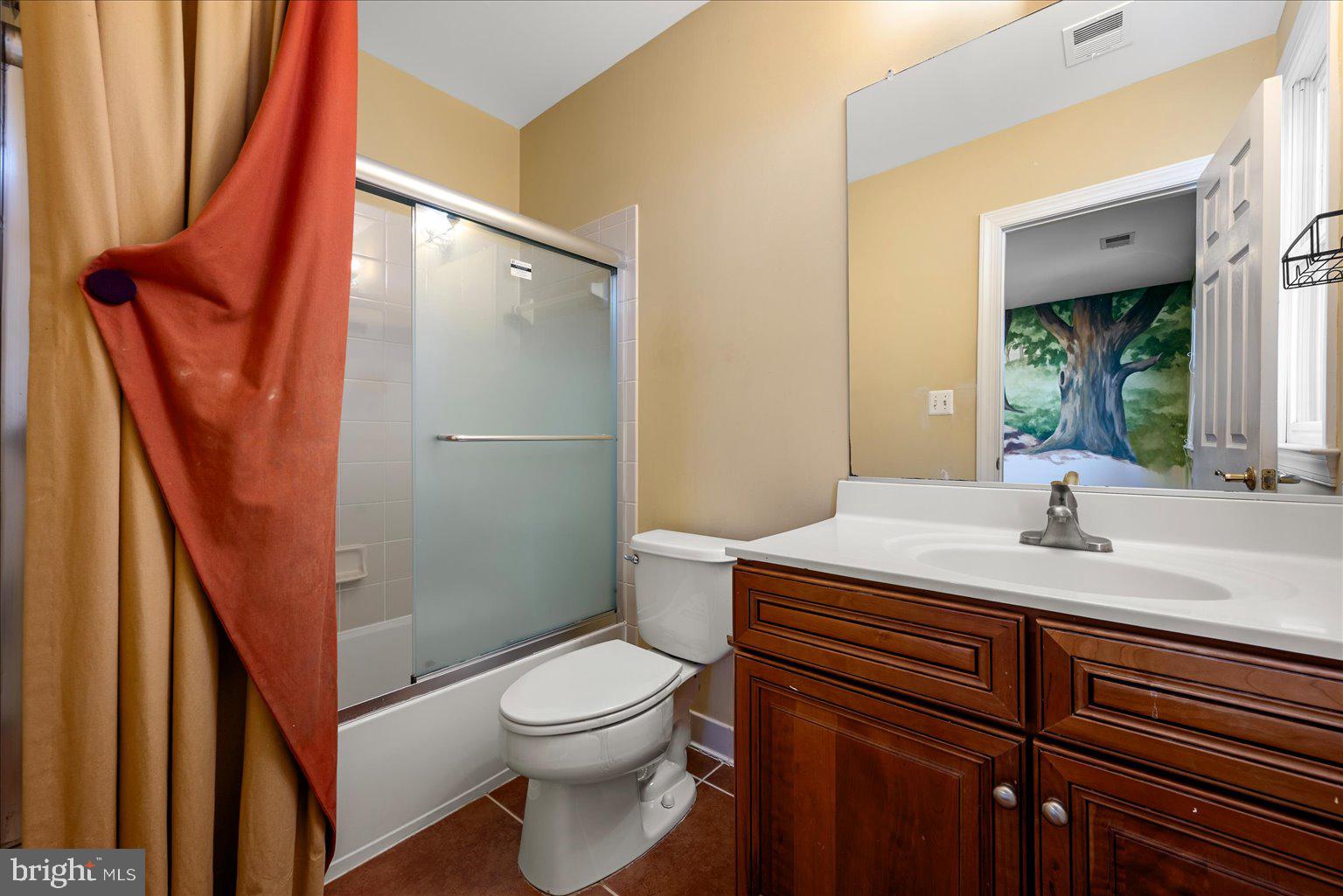 STONEWALL MANOR - Residential