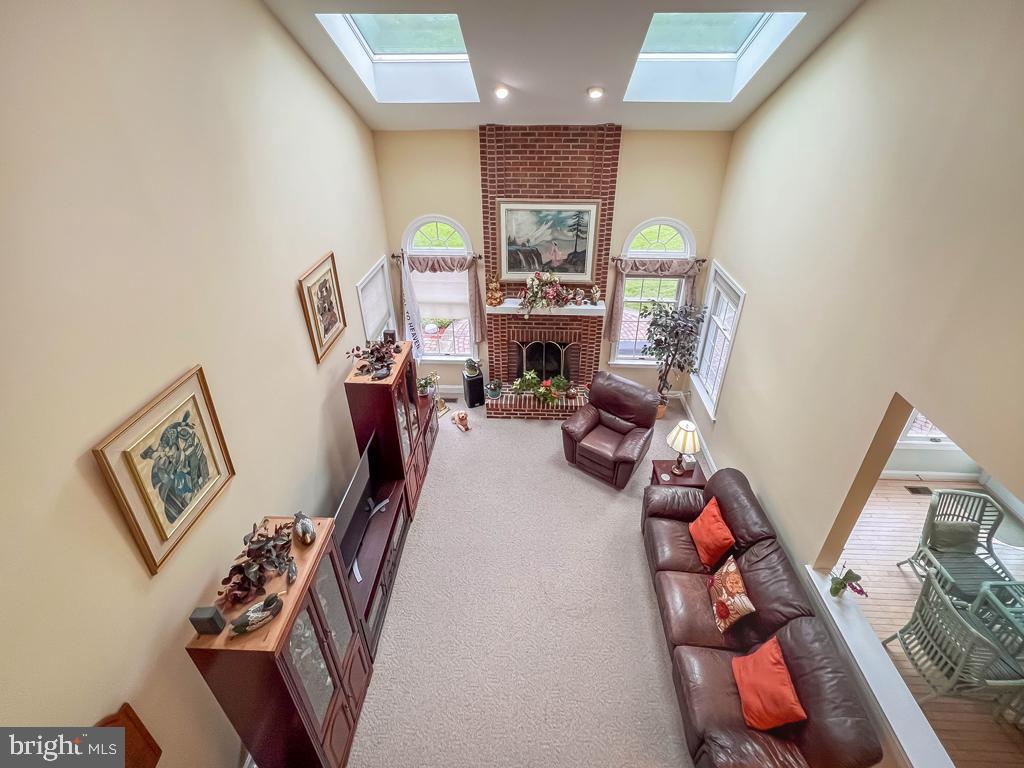 WASHINGTON CROSSING - Residential