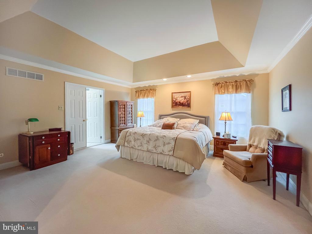 WASHINGTON CROSSING - Residential