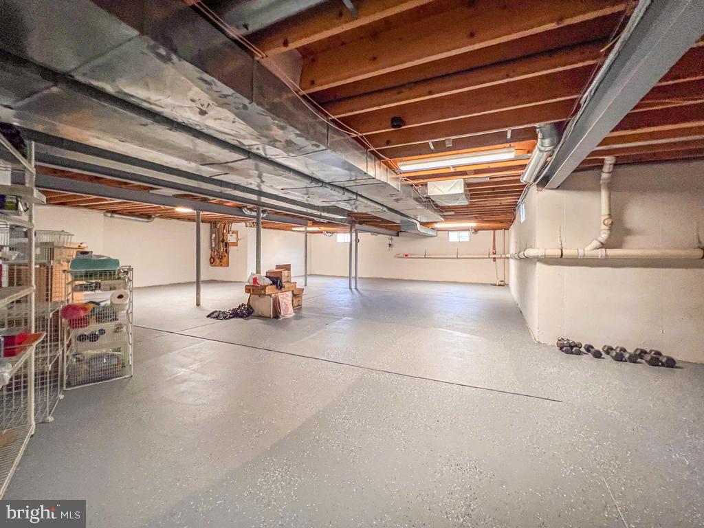 WASHINGTON CROSSING - Residential