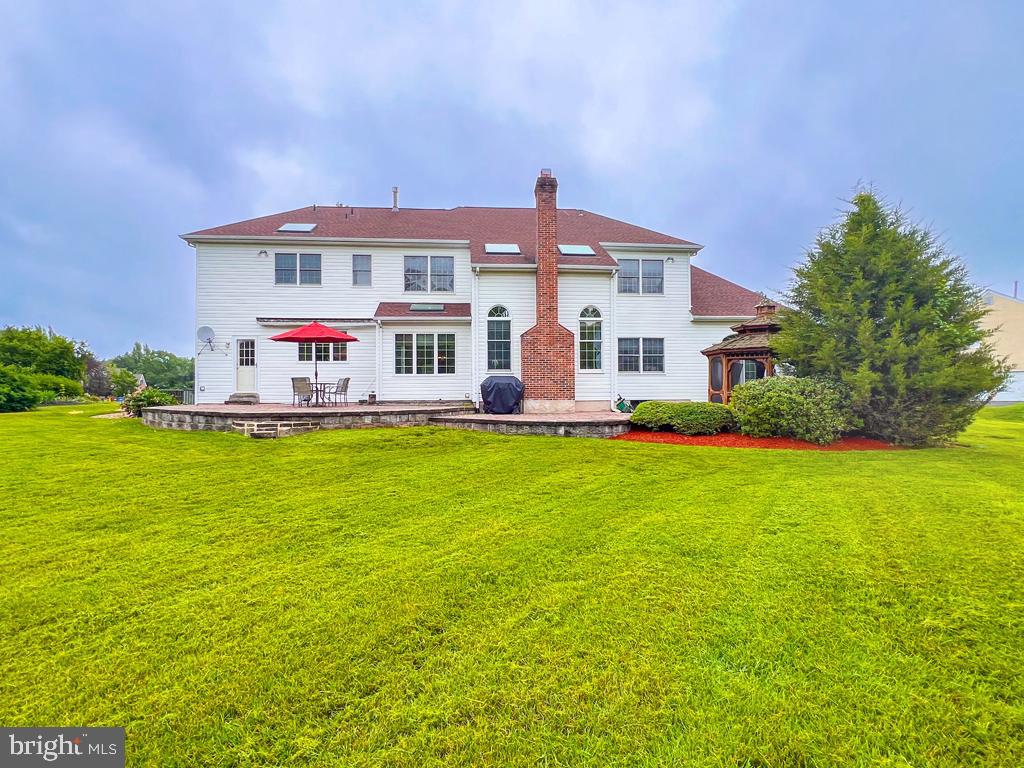 WASHINGTON CROSSING - Residential