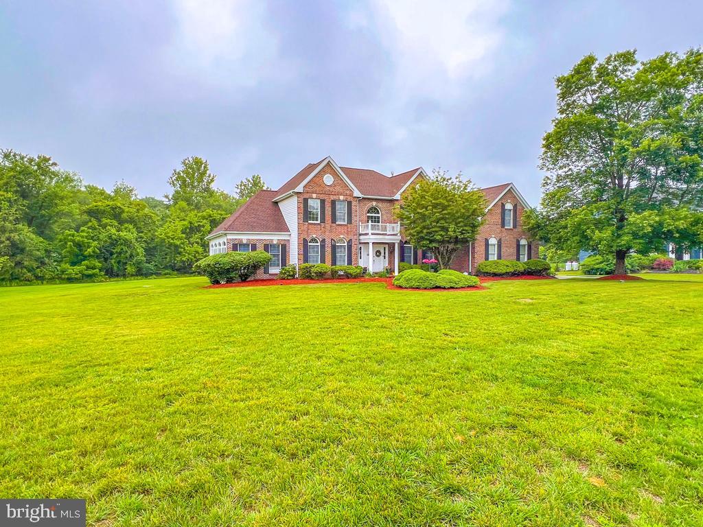 19 PHEASANT RUN ROAD