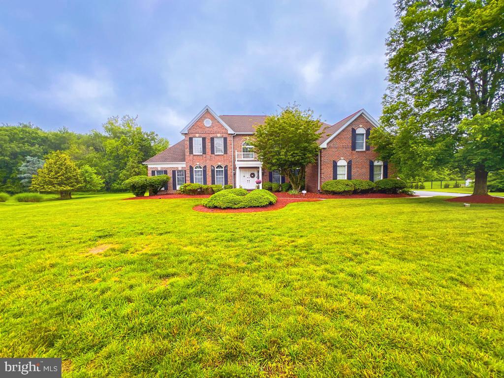 19 PHEASANT RUN ROAD
