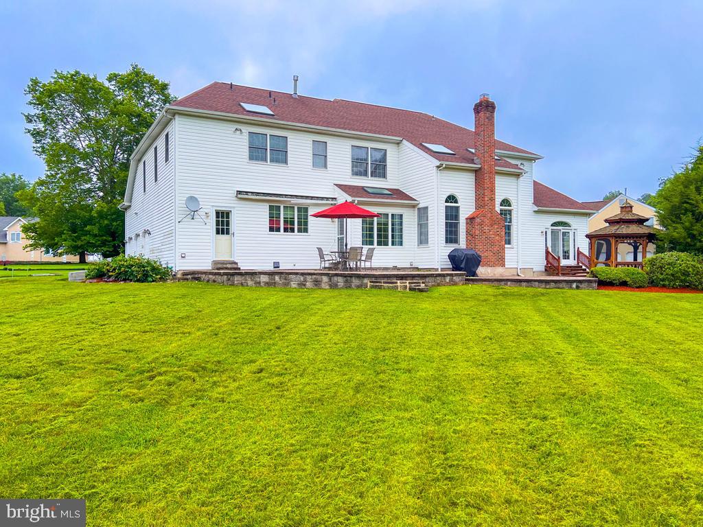 WASHINGTON CROSSING - Residential