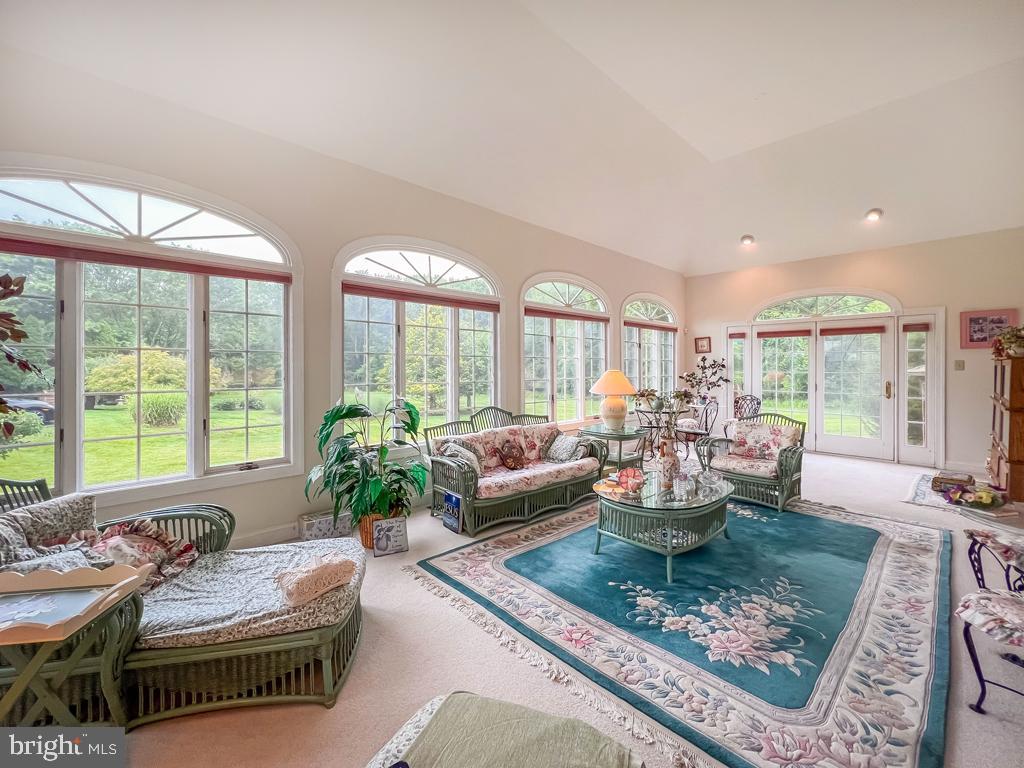 WASHINGTON CROSSING - Residential