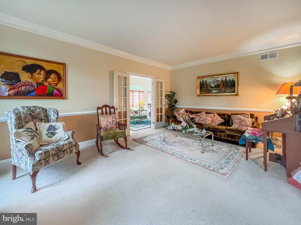 WASHINGTON CROSSING - Residential