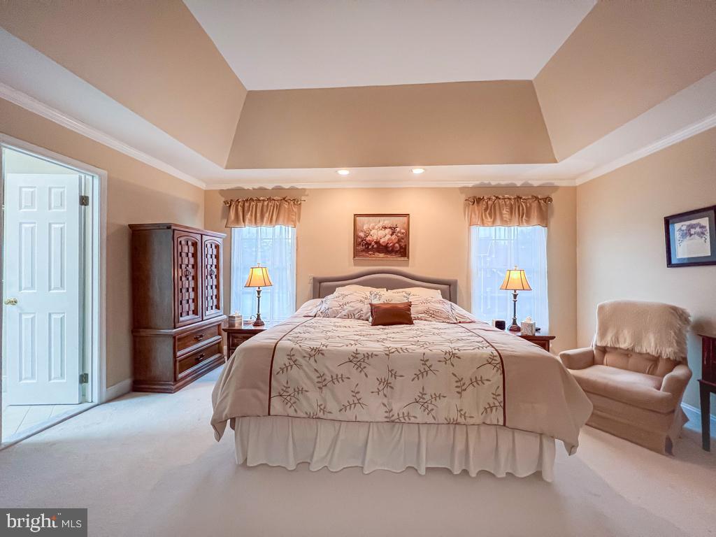 WASHINGTON CROSSING - Residential