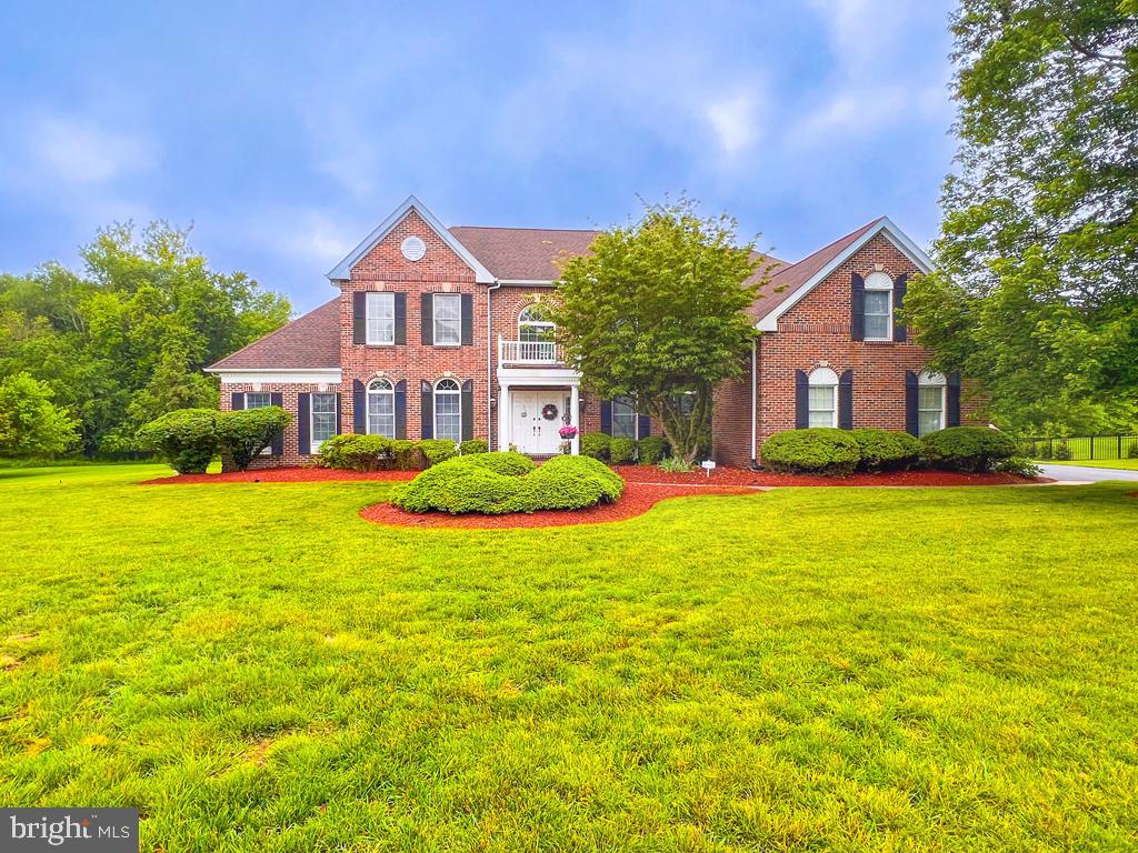 19 PHEASANT RUN ROAD