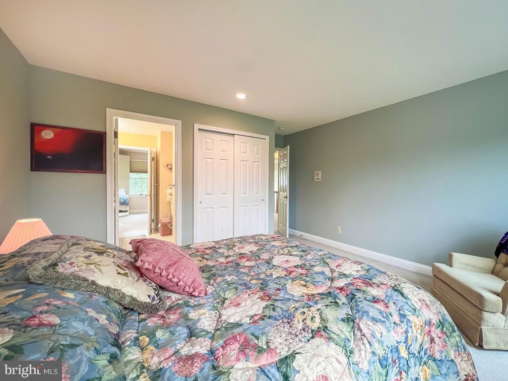 WASHINGTON CROSSING - Residential