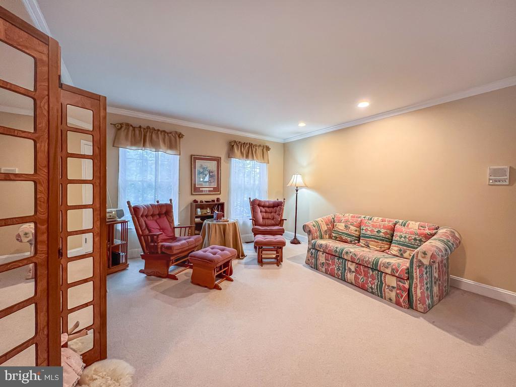 WASHINGTON CROSSING - Residential