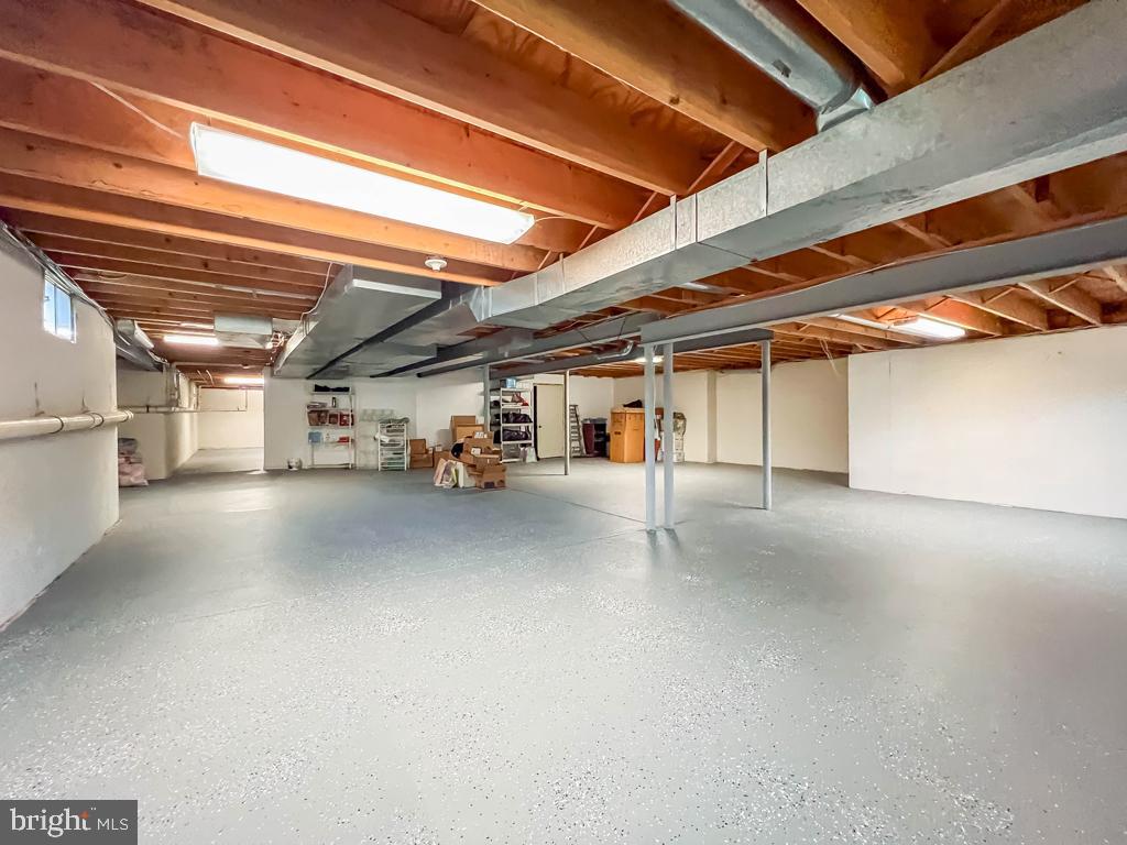 WASHINGTON CROSSING - Residential