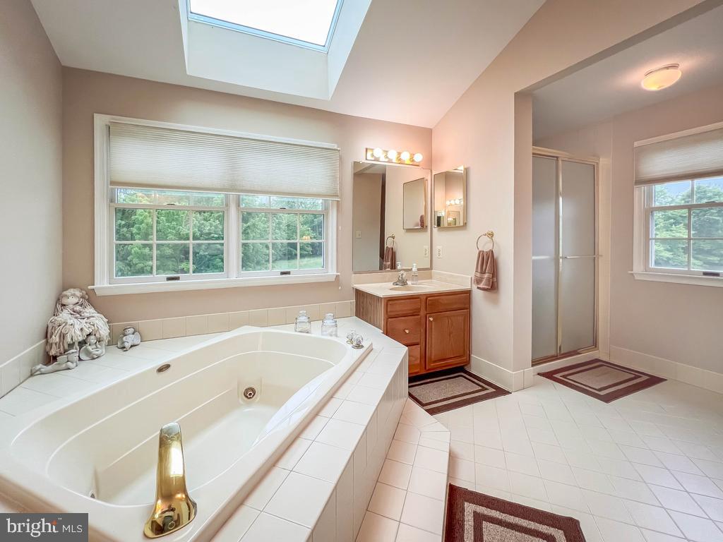 WASHINGTON CROSSING - Residential