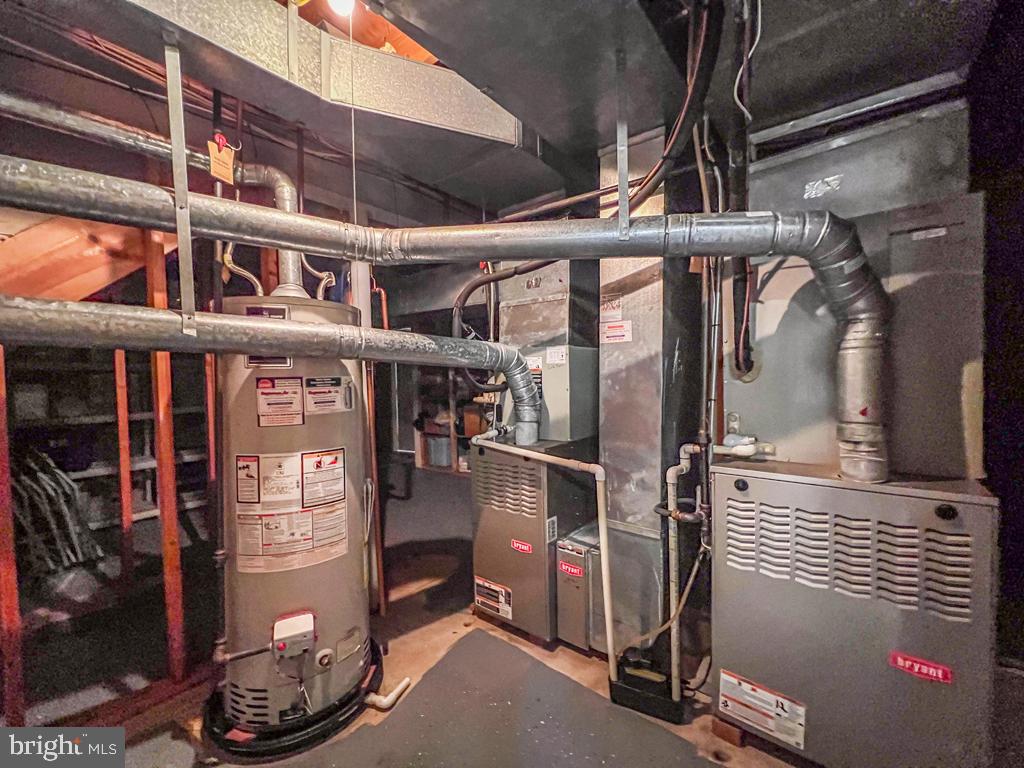 WASHINGTON CROSSING - Residential