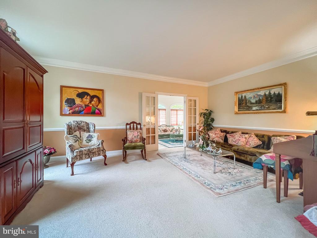 WASHINGTON CROSSING - Residential