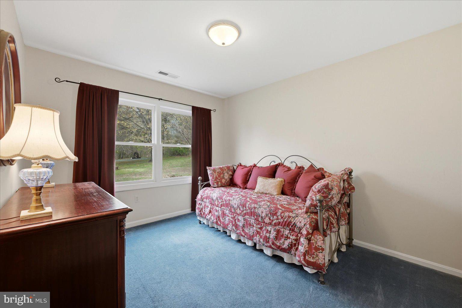 THE CHIMNEYS - Residential