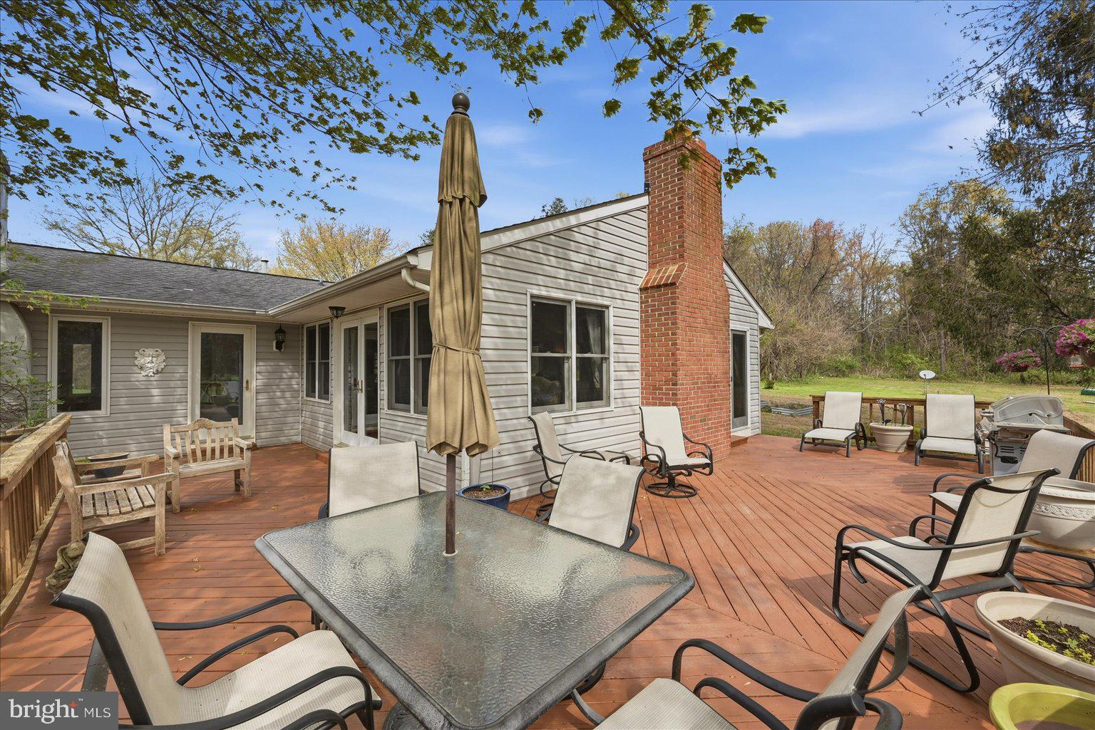 THE CHIMNEYS - Residential