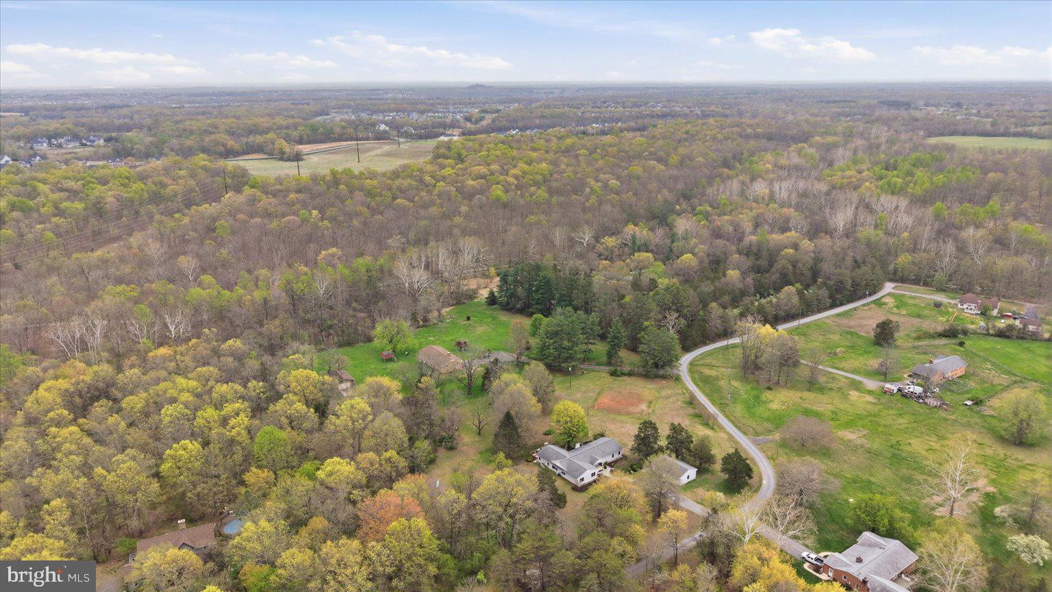 THE CHIMNEYS - Residential