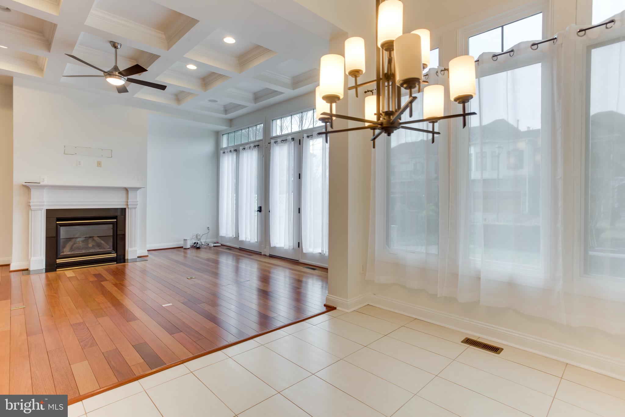 RIVER CREEK - Residential Lease