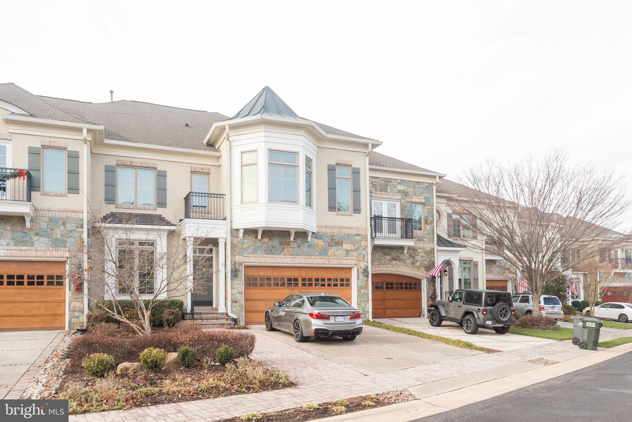 RIVER CREEK - Residential Lease