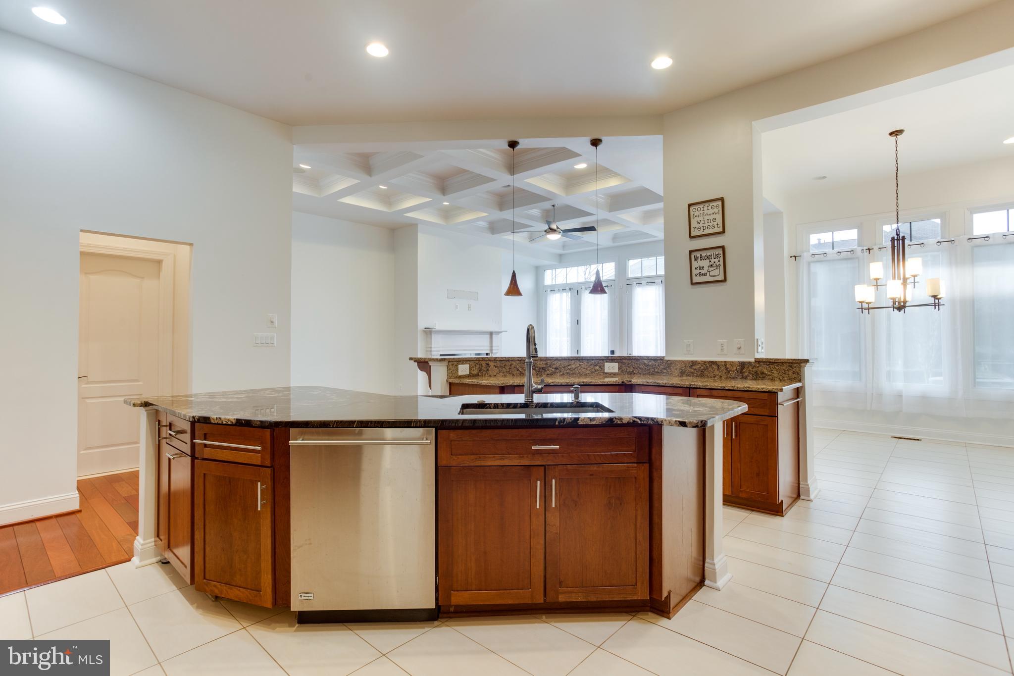 RIVER CREEK - Residential Lease