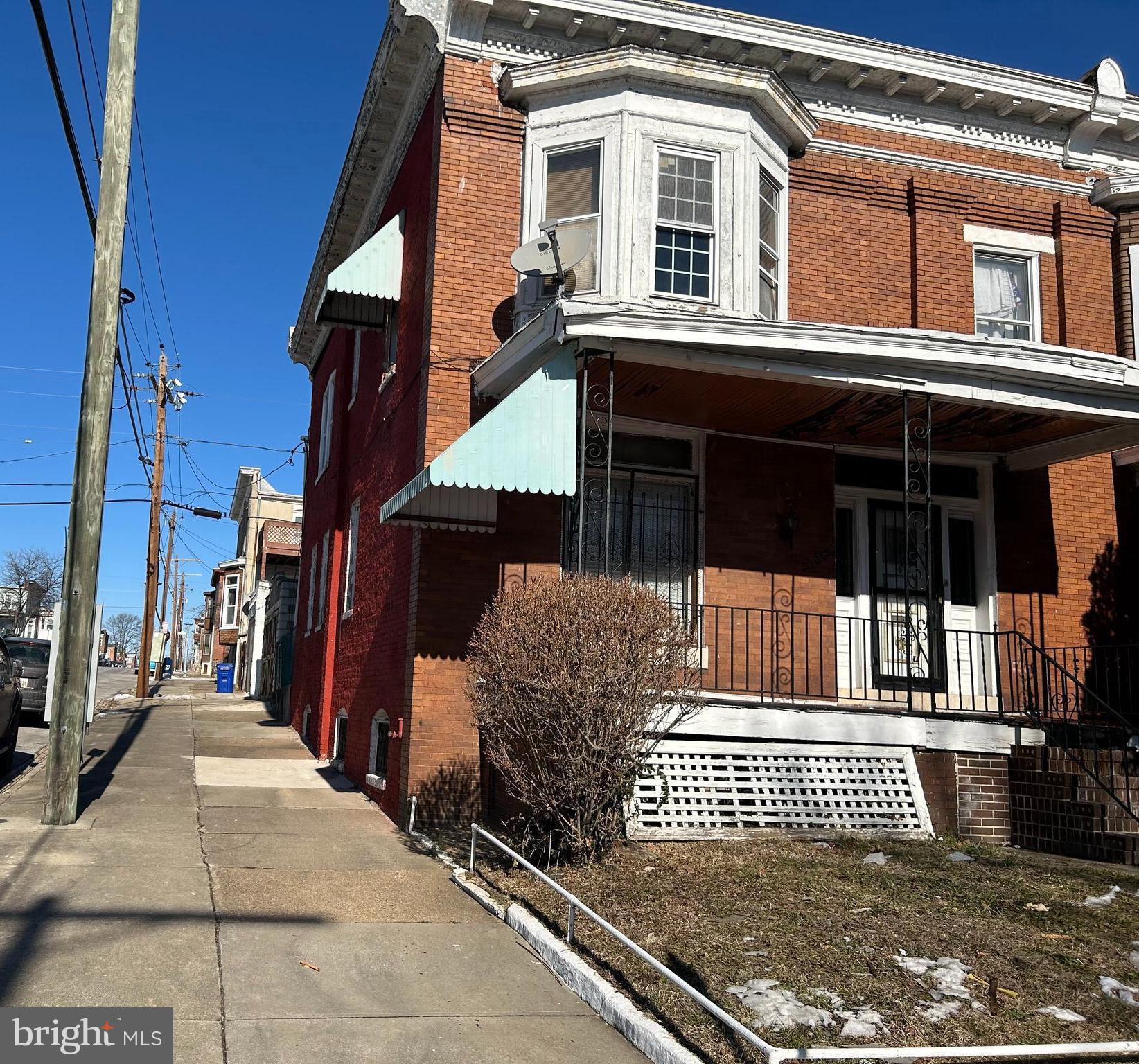 EVERGREEN LAWN - Residential