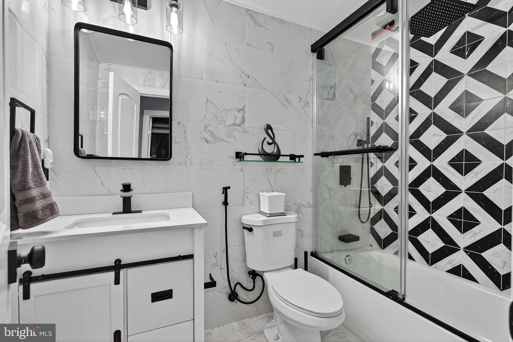 CHARLES HILL - Residential