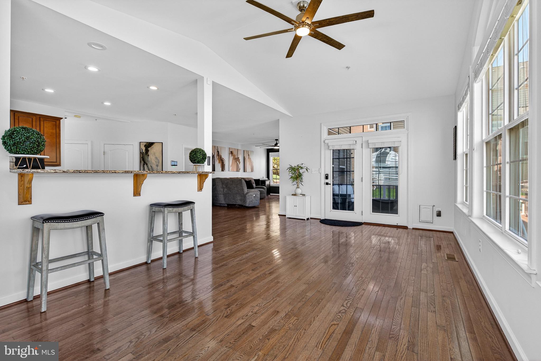 CHARLES HILL - Residential