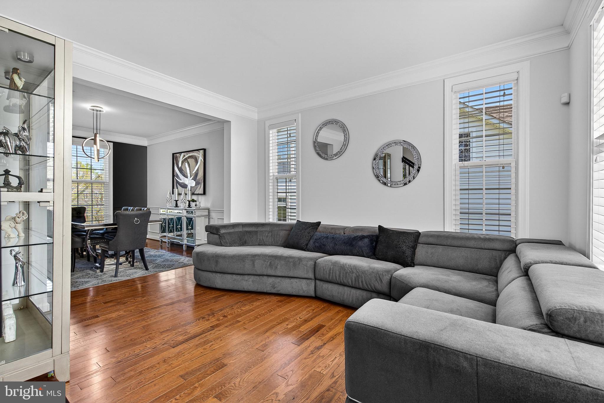 CHARLES HILL - Residential