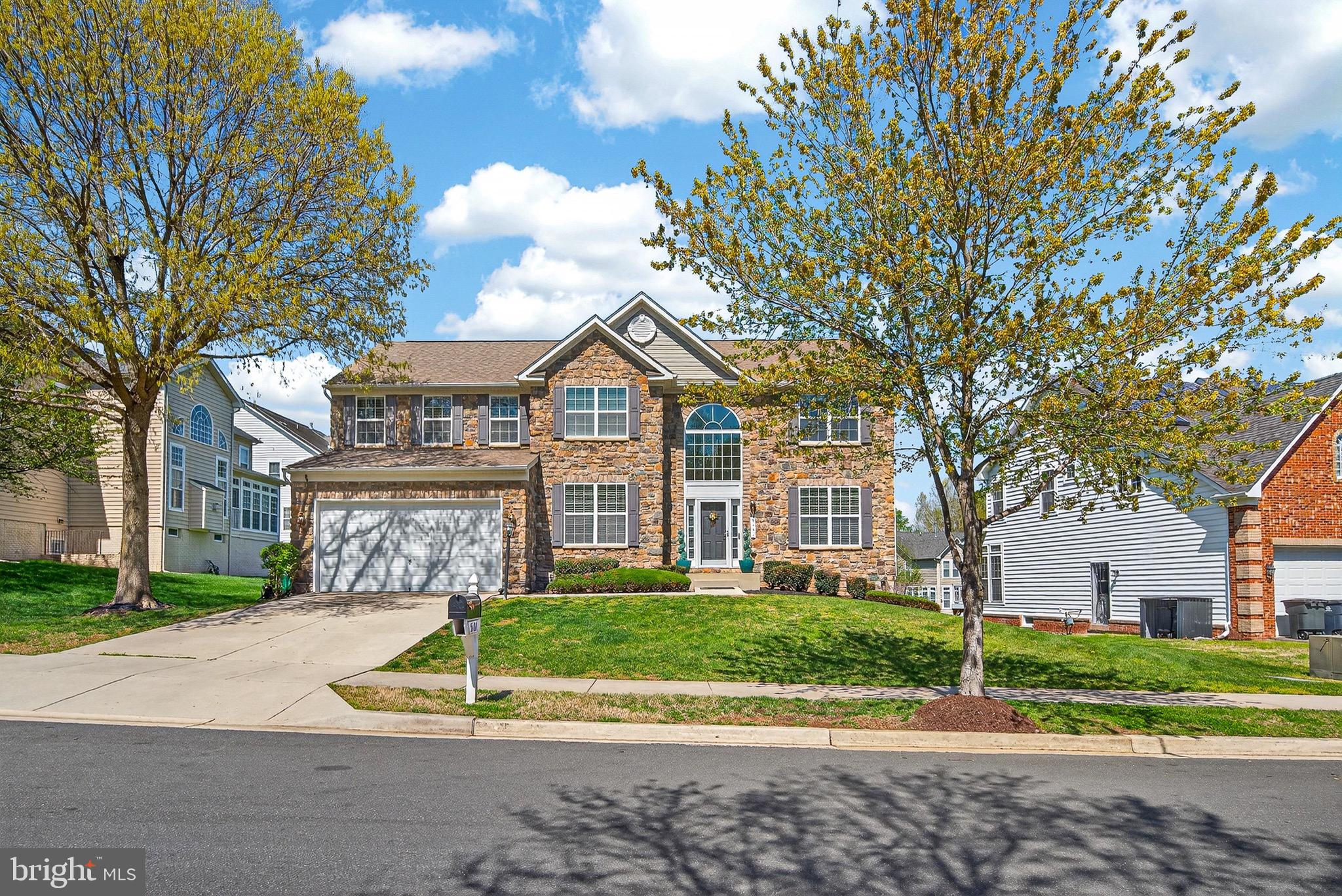 CHARLES HILL - Residential